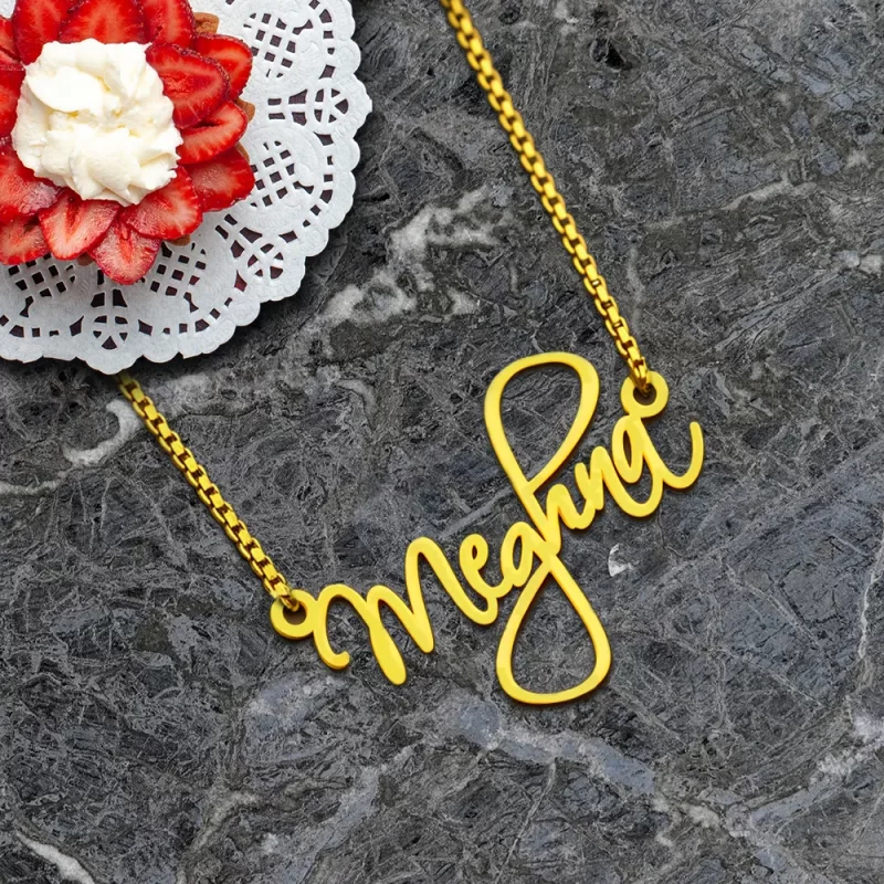 Cursive Curved Name Necklace